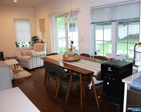 294-296 Tenafly Road, Tenafly, NJ 07670