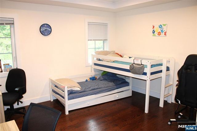 294-296 Tenafly Road, Tenafly, NJ 07670