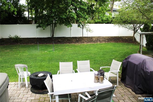 294-296 Tenafly Road, Tenafly, NJ 07670