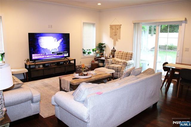 294-296 Tenafly Road, Tenafly, NJ 07670