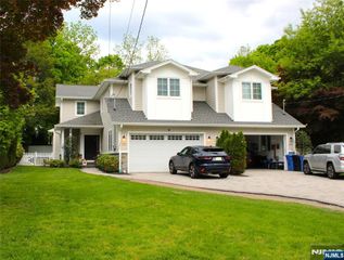 294-296 Tenafly Road, Tenafly, NJ 07670