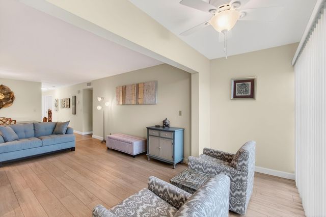 13682 VIA FLORA A, Delray Beach, FL 33484