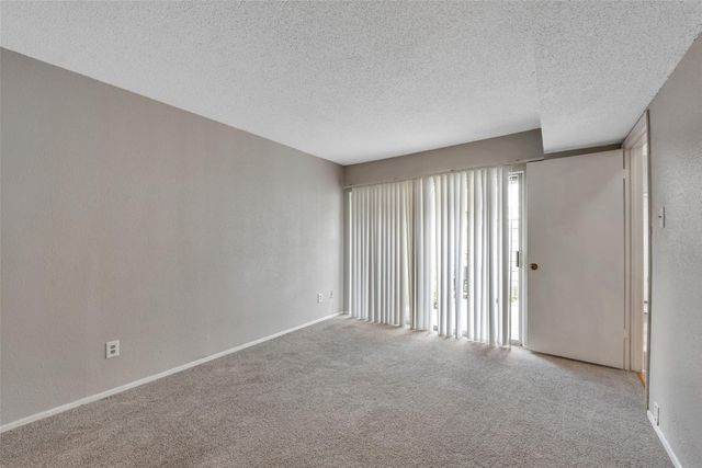 6345 Cattails Lane, Houston, TX 77035