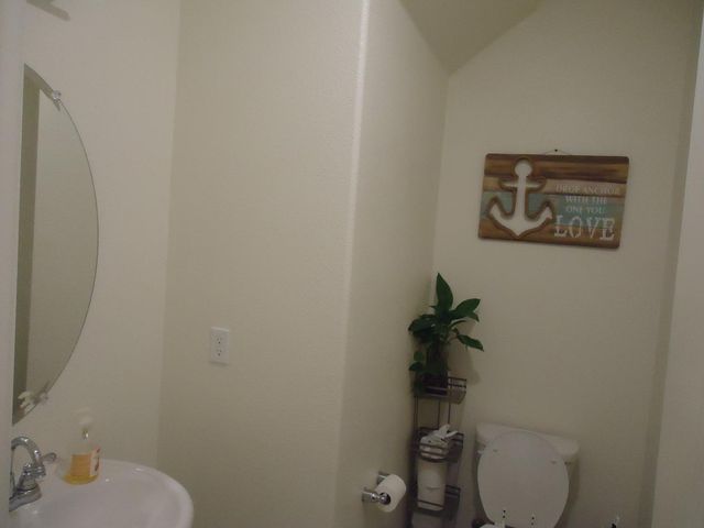 4254 Berryesa Ave, Merced, CA 95348