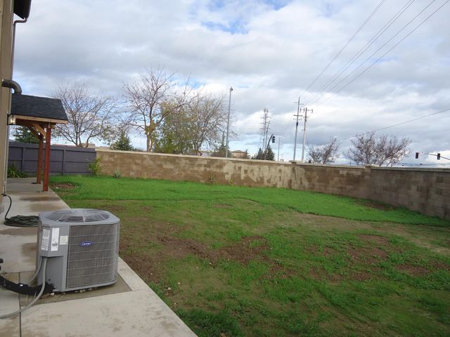 4254 Berryesa Ave, Merced, CA 95348