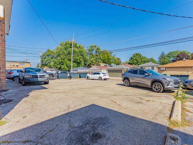 4215 S HARLEM Avenue 8, Stickney, IL 60402