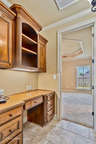 619 Bitter Pecan Dr., Bossier City, LA 71111