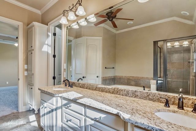 619 Bitter Pecan Dr., Bossier City, LA 71111