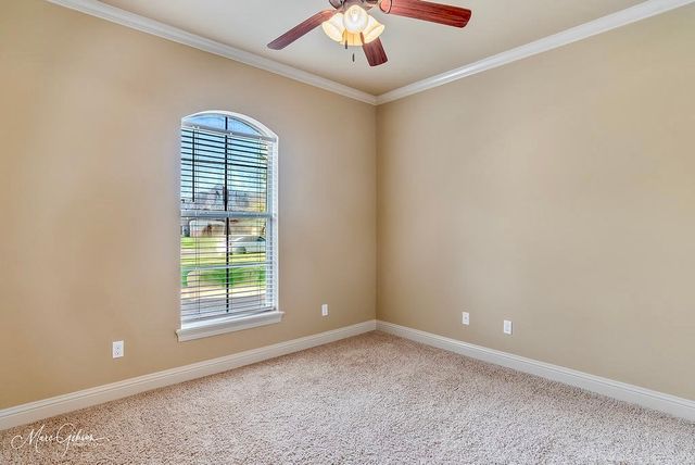 619 Bitter Pecan Dr., Bossier City, LA 71111