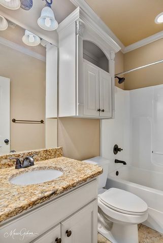 619 Bitter Pecan Dr., Bossier City, LA 71111