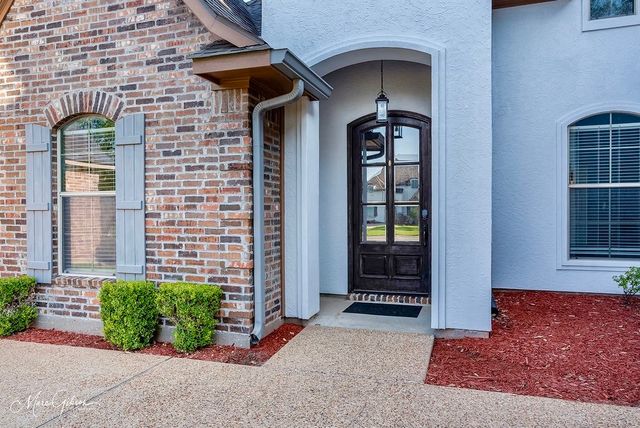 619 Bitter Pecan Dr., Bossier City, LA 71111