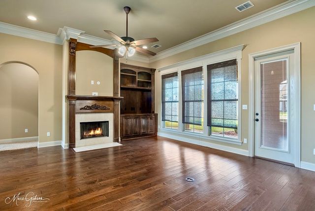 619 Bitter Pecan Dr., Bossier City, LA 71111