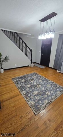 26 Charles St, Metuchen Boro, NJ 08840