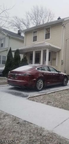 26 Charles St, Metuchen Boro, NJ 08840