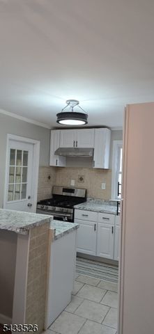 26 Charles St, Metuchen Boro, NJ 08840