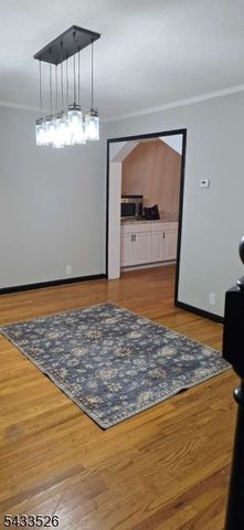 26 Charles St, Metuchen Boro, NJ 08840