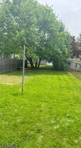 26 Charles St, Metuchen Boro, NJ 08840