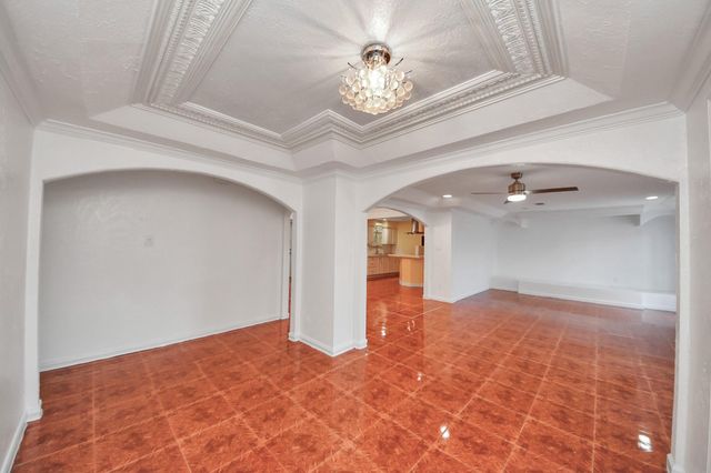 10927 Sandstone Street, Houston, TX 77072
