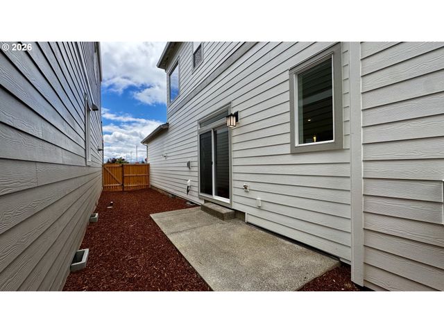 16920 Sw Pomelo Dr, King City, OR 97140
