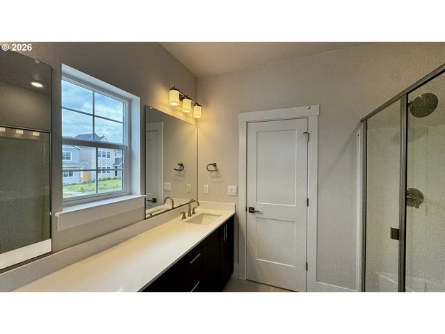 16920 Sw Pomelo Dr, King City, OR 97140