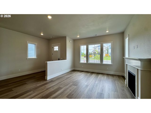 16920 Sw Pomelo Dr, King City, OR 97140
