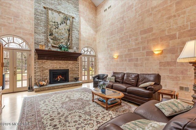 5 Tara Court, Holmdel, NJ 07733