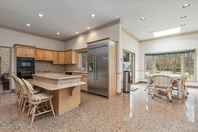 5 Tara Court, Holmdel, NJ 07733