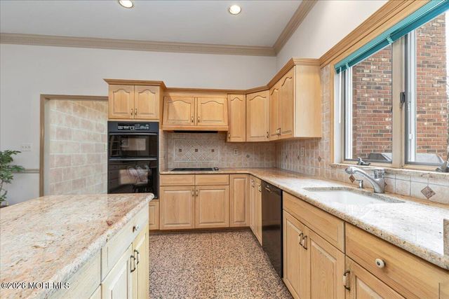 5 Tara Court, Holmdel, NJ 07733