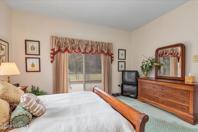 5 Tara Court, Holmdel, NJ 07733