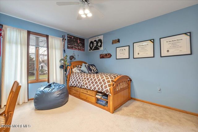 5 Tara Court, Holmdel, NJ 07733