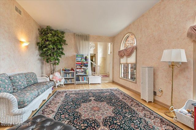 5 Tara Court, Holmdel, NJ 07733