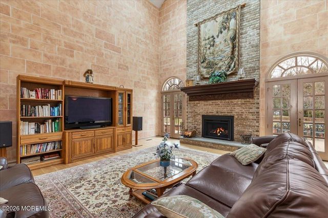 5 Tara Court, Holmdel, NJ 07733