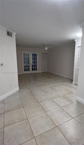 2880 N Oakland Forest Dr 107, Oakland Park, FL 33309