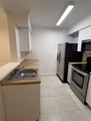 2880 N Oakland Forest Dr 107, Oakland Park, FL 33309