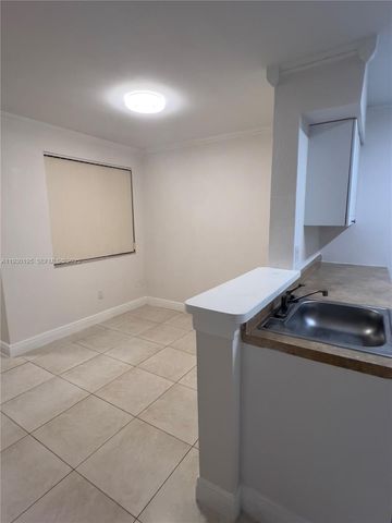 2880 N Oakland Forest Dr 107, Oakland Park, FL 33309