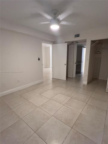 2880 N Oakland Forest Dr 107, Oakland Park, FL 33309