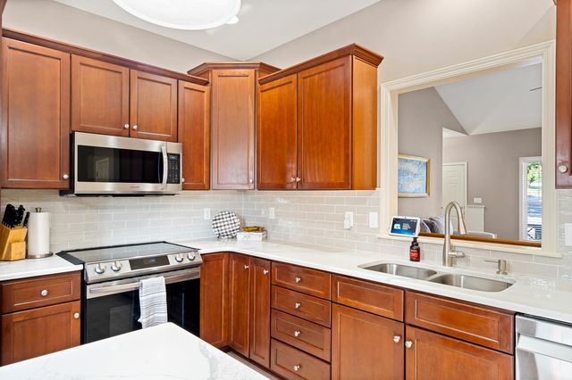 2301 CORONA RD, Columbia, MO 65203