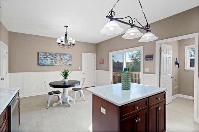 2301 CORONA RD, Columbia, MO 65203