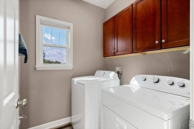 2301 CORONA RD, Columbia, MO 65203