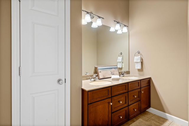 2301 CORONA RD, Columbia, MO 65203