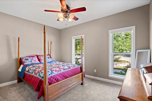 2301 CORONA RD, Columbia, MO 65203