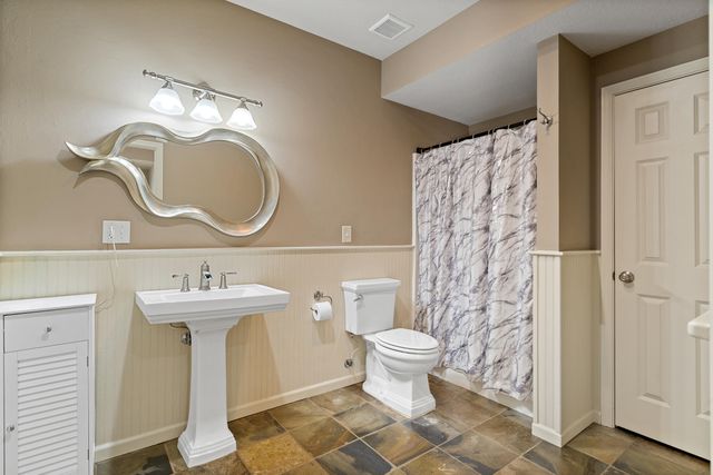2301 CORONA RD, Columbia, MO 65203