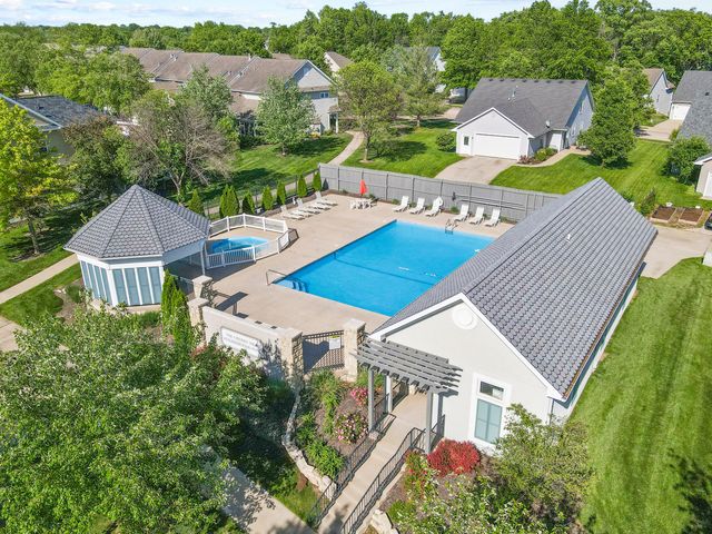 2301 CORONA RD, Columbia, MO 65203