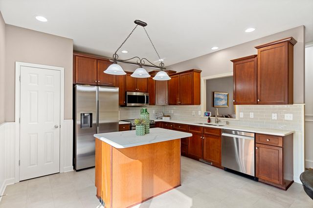 2301 CORONA RD, Columbia, MO 65203