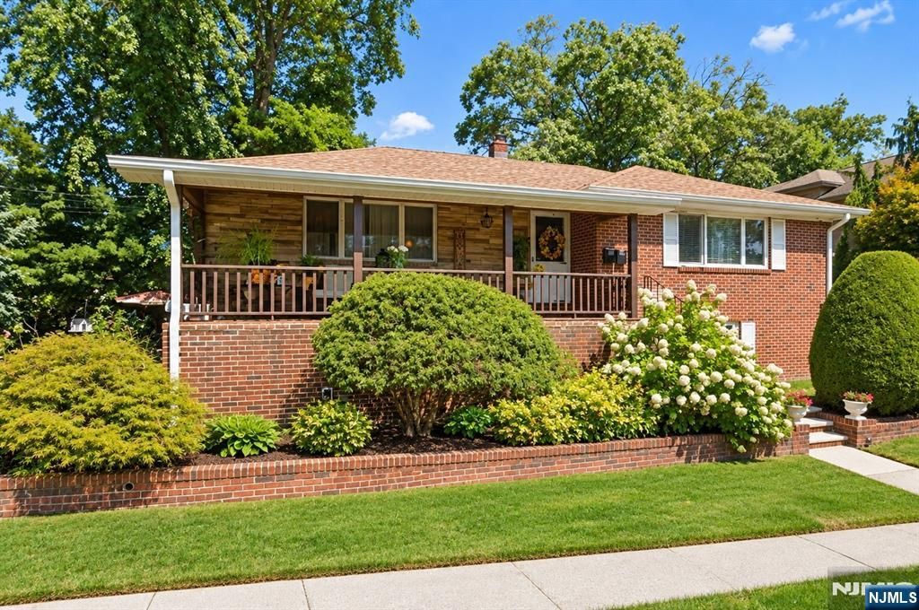 343 Tremont Avenue 2, Fort Lee, NJ 07024