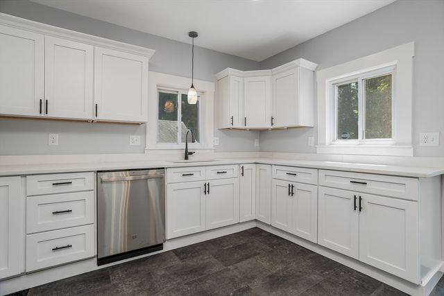 38 Cottage Street, Leominster, MA 01453
