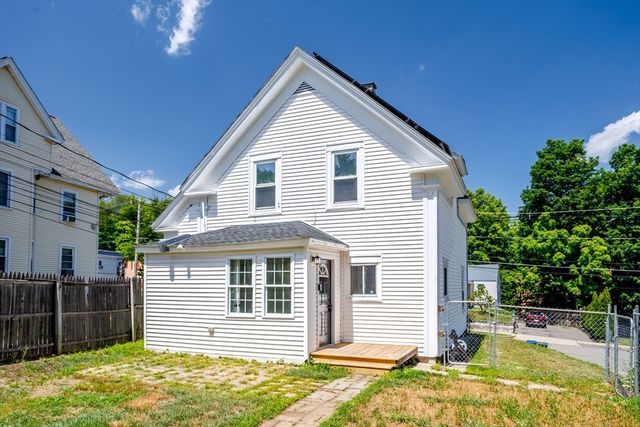 38 Cottage Street, Leominster, MA 01453