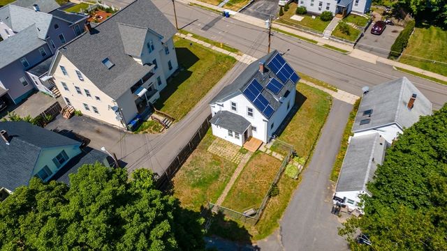 38 Cottage Street, Leominster, MA 01453