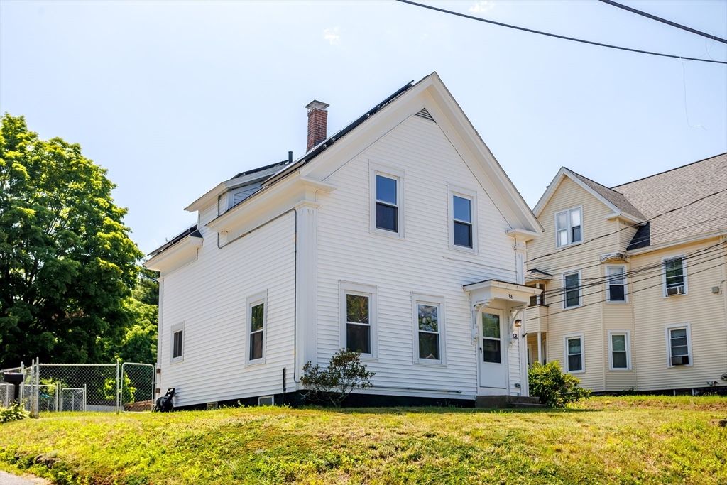 38 Cottage Street, Leominster, MA 01453