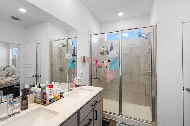 3204 Egan DR, Pflugerville, TX 78660